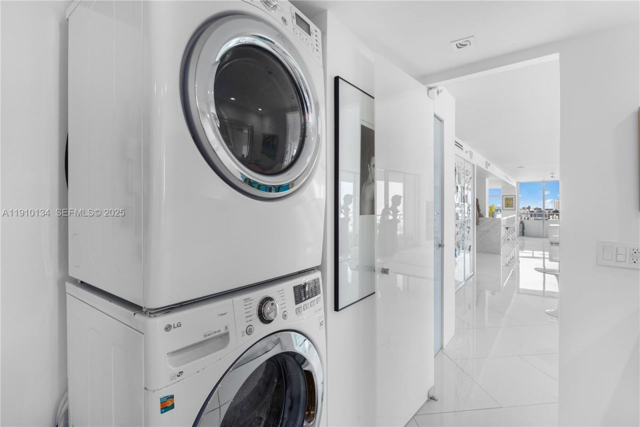 400 S Pointe Dr, Unit 2310, Miami Beach, FL 33139 Photo