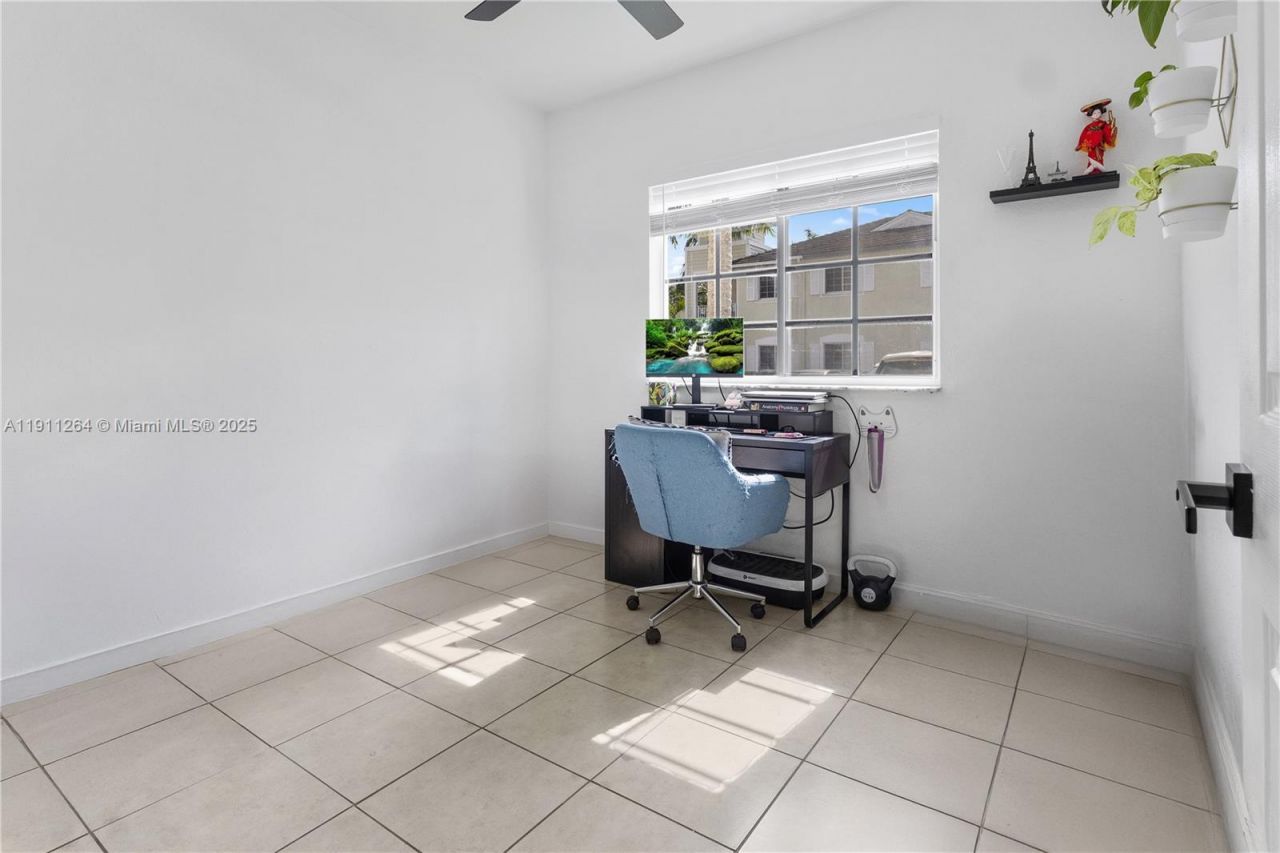 2741 NE 4th St, Unit 103, Homestead, FL 33033 Photo
