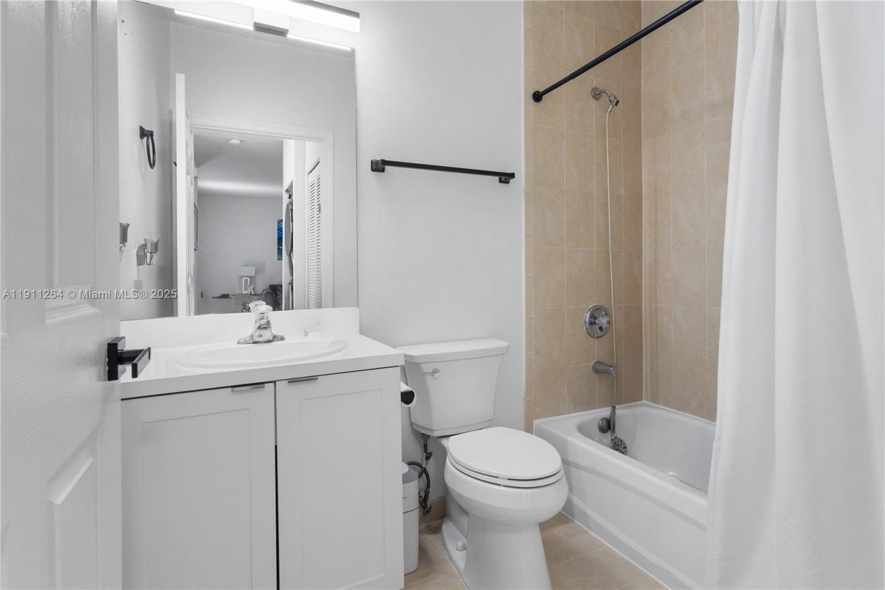 2741 NE 4th St, Unit 103, Homestead, FL 33033 Photo