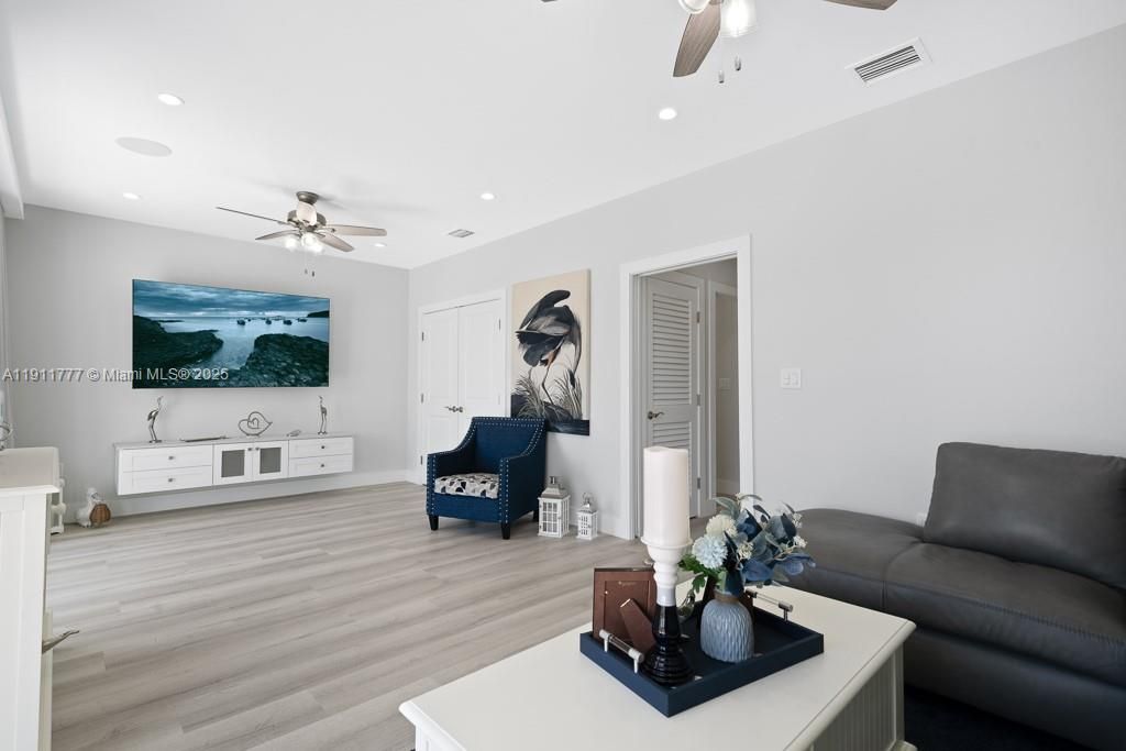 112 Avenue D, Unit 1, Marathon, FL 33050 Photo