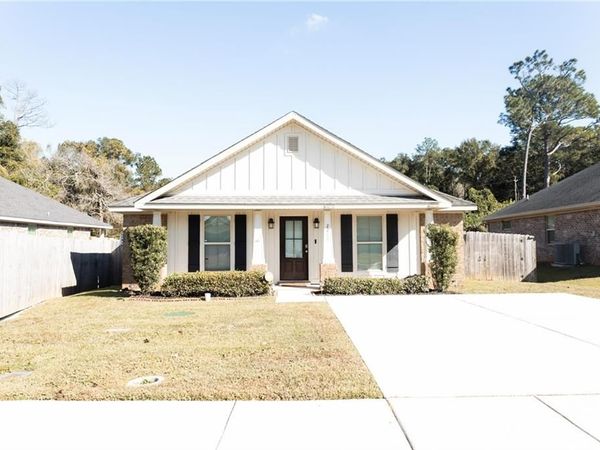 2201 Liberty Drive E, Mobile, AL 36608
