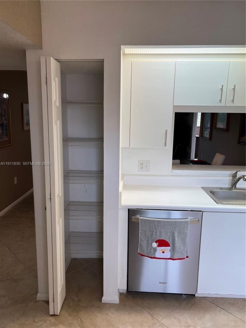 12550 SW 15th St, Unit 307E, Pembroke Pines, FL 33027 Photo