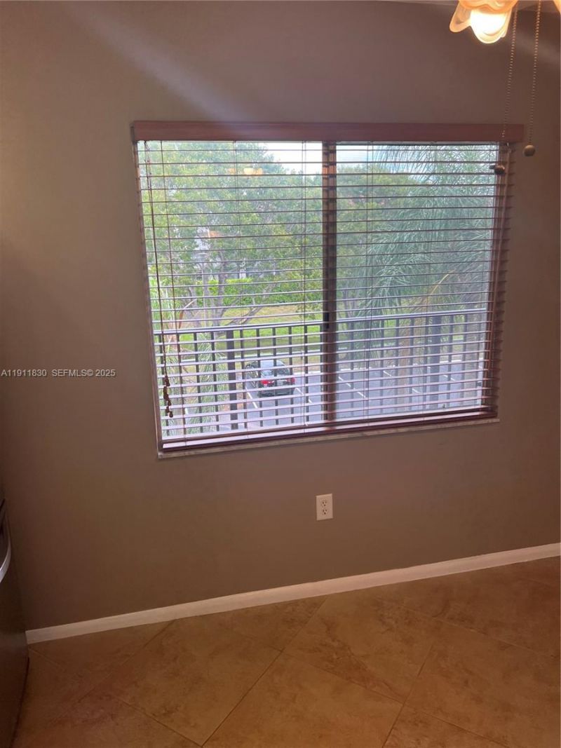 12550 SW 15th St, Unit 307E, Pembroke Pines, FL 33027 Photo