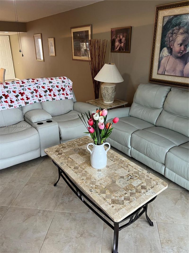 12550 SW 15th St, Unit 307E, Pembroke Pines, FL 33027 Photo