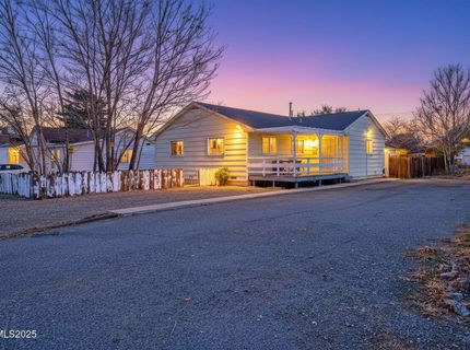 224 S Nevada Street, Yerington, NV 89447 Photo