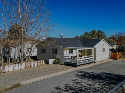 224 S Nevada Street, Yerington, NV 89447 Photo