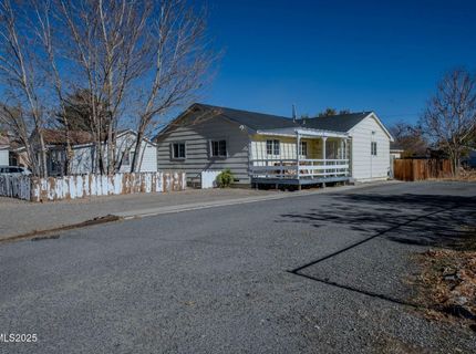 224 S Nevada Street, Yerington, NV 89447 Photo