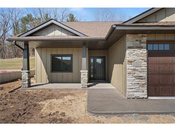 1041 Legend Lane, River Falls, WI 54022