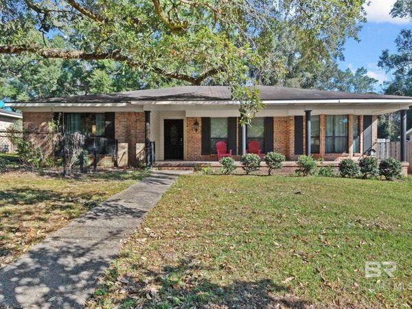 2705 E Woodcliff Drive, Mobile, AL 36693