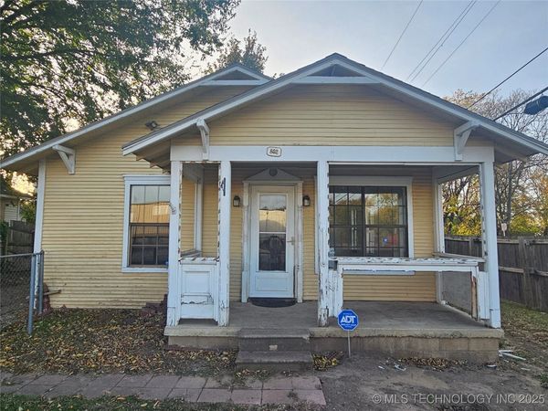 802 S Xanthus Place, Tulsa, OK 74104