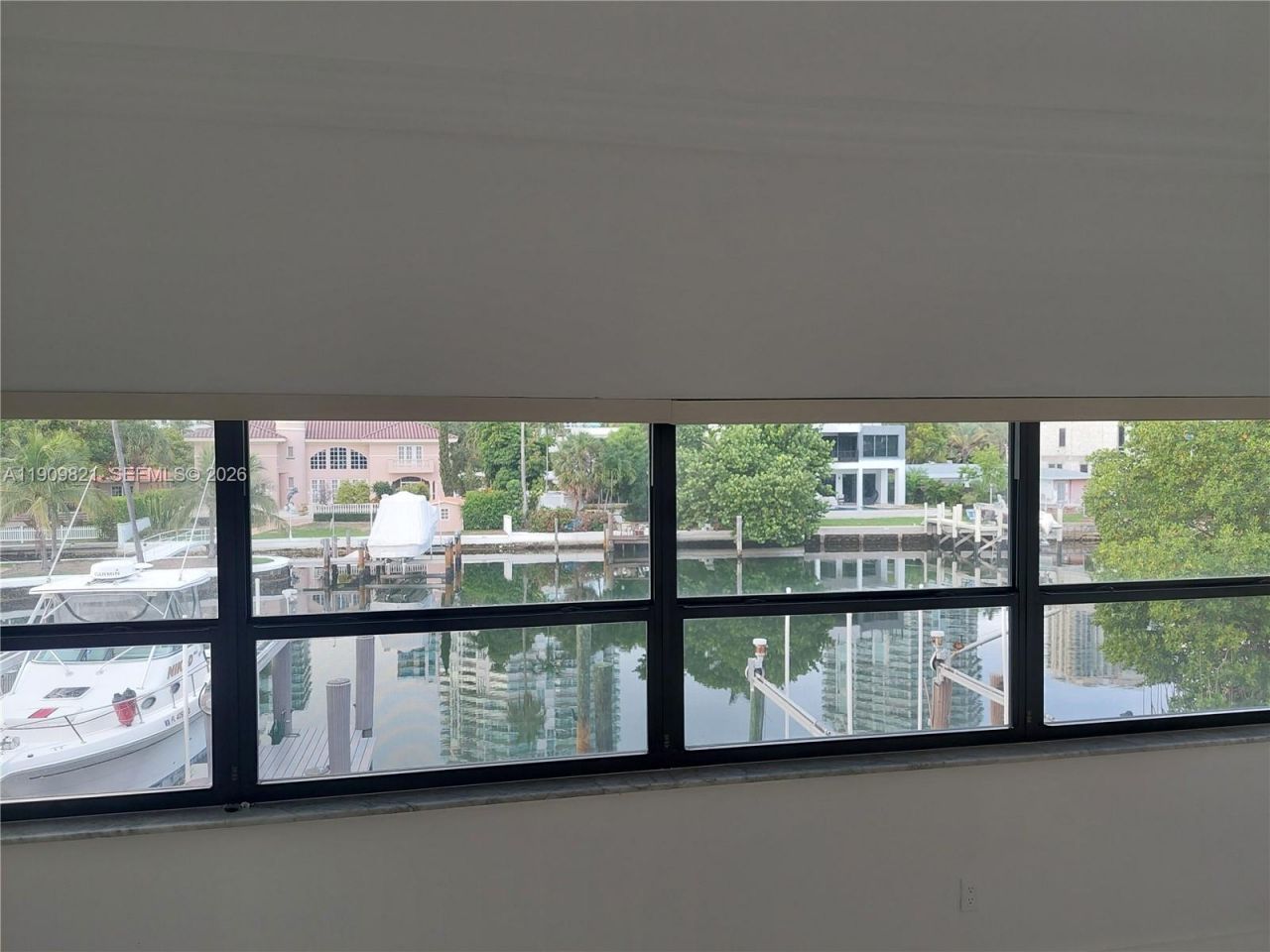 255 Poinciana Dr, Unit 605, Sunny Isles Beach, FL 33160 Photo