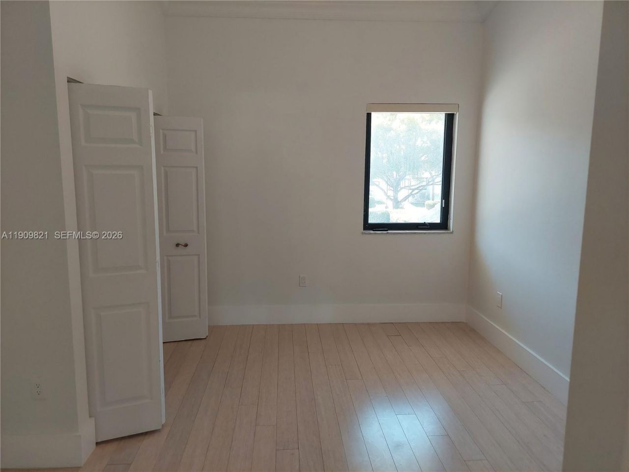 255 Poinciana Dr, Unit 605, Sunny Isles Beach, FL 33160 Photo