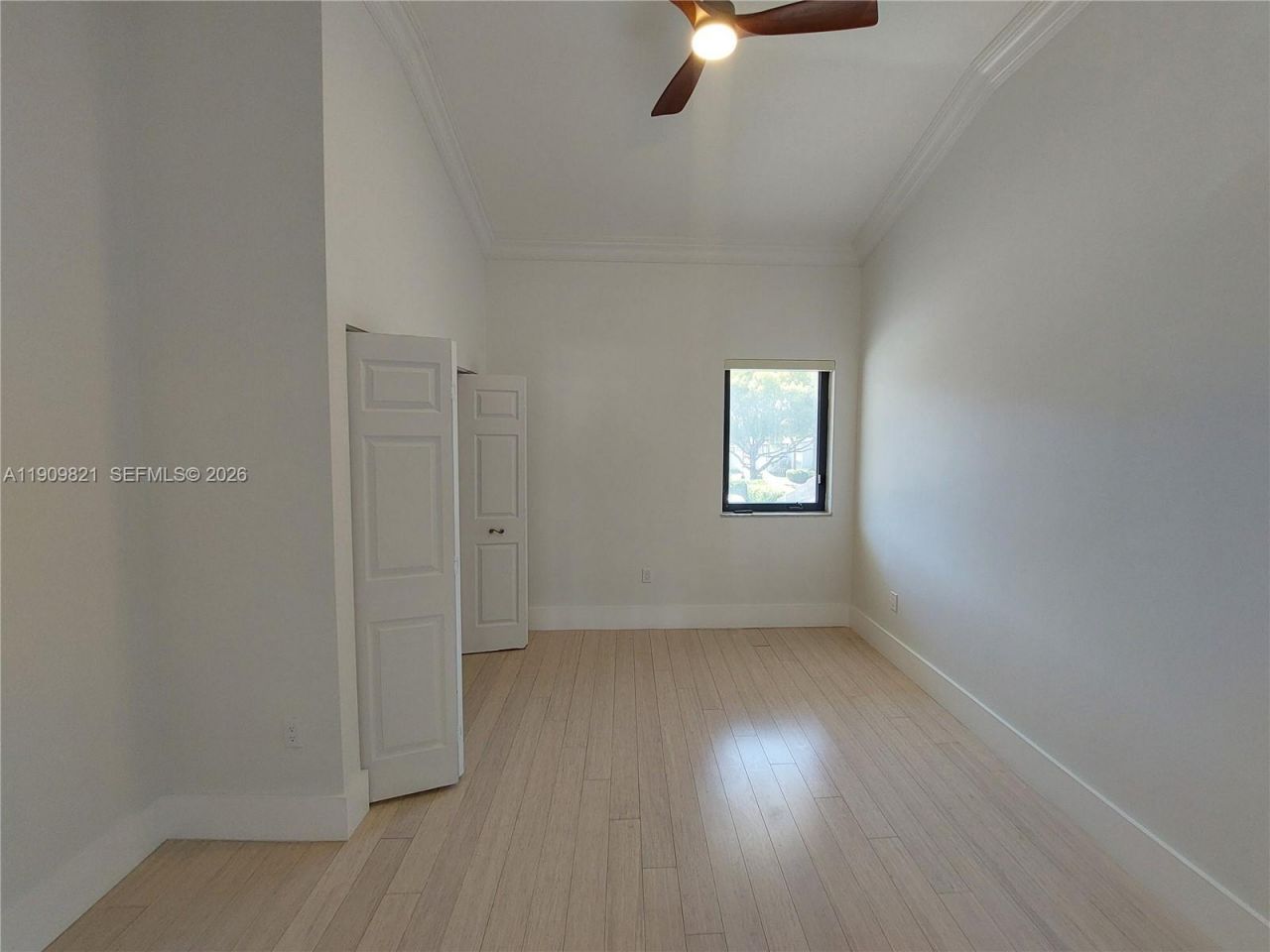 255 Poinciana Dr, Unit 605, Sunny Isles Beach, FL 33160 Photo