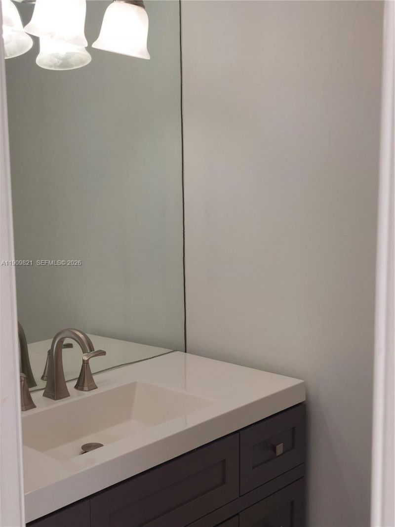 255 Poinciana Dr, Unit 605, Sunny Isles Beach, FL 33160 Photo