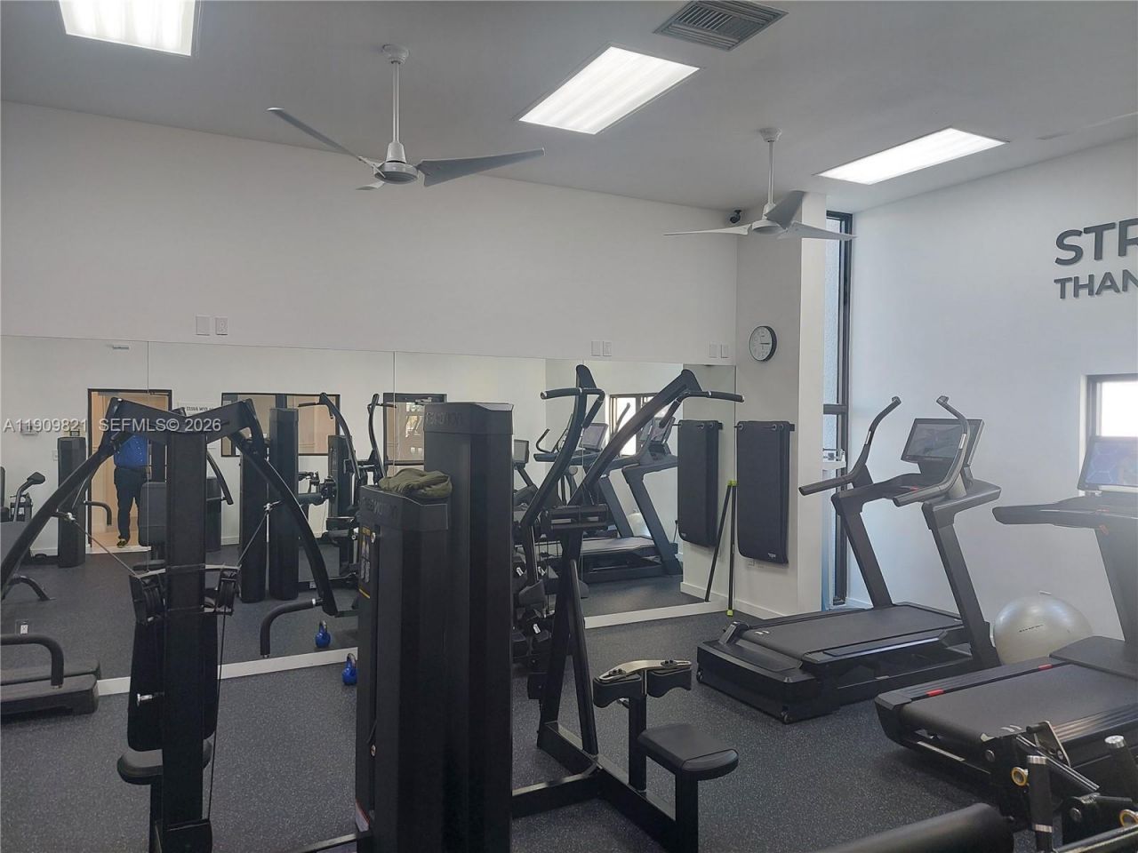 255 Poinciana Dr, Unit 605, Sunny Isles Beach, FL 33160 Photo