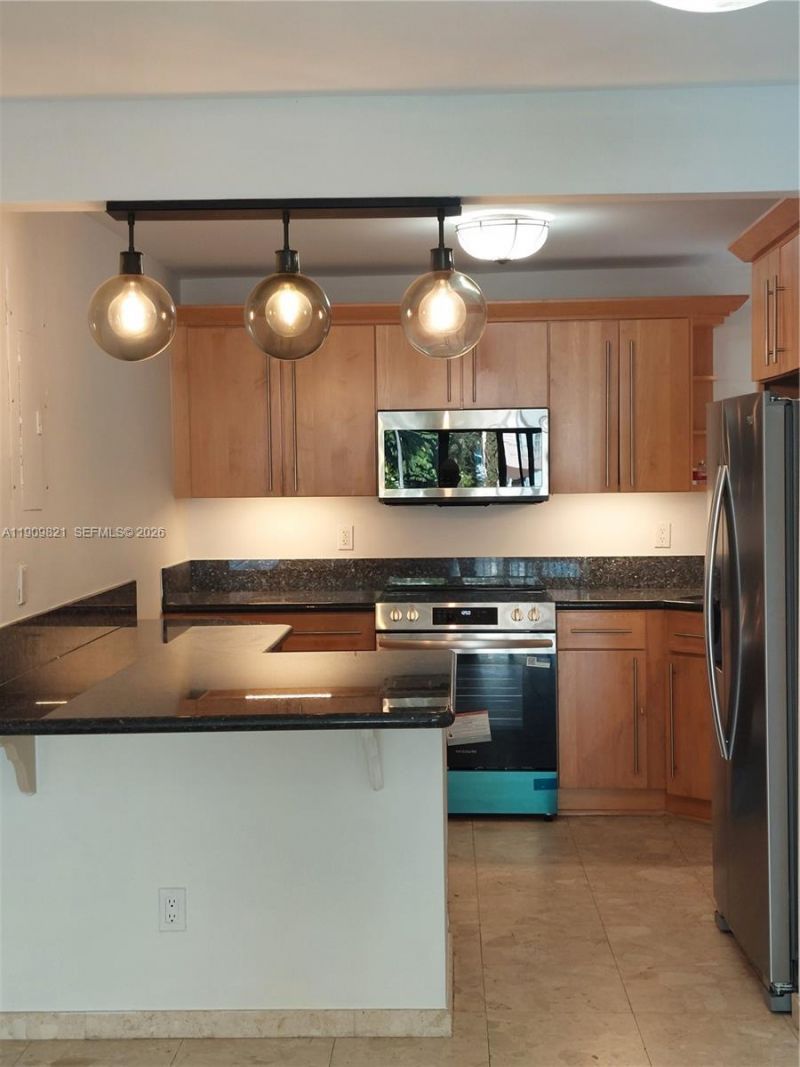 255 Poinciana Dr, Unit 605, Sunny Isles Beach, FL 33160 Photo