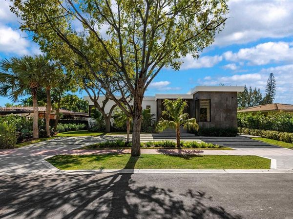 270 N Shore Dr, Miami Beach, FL 33141