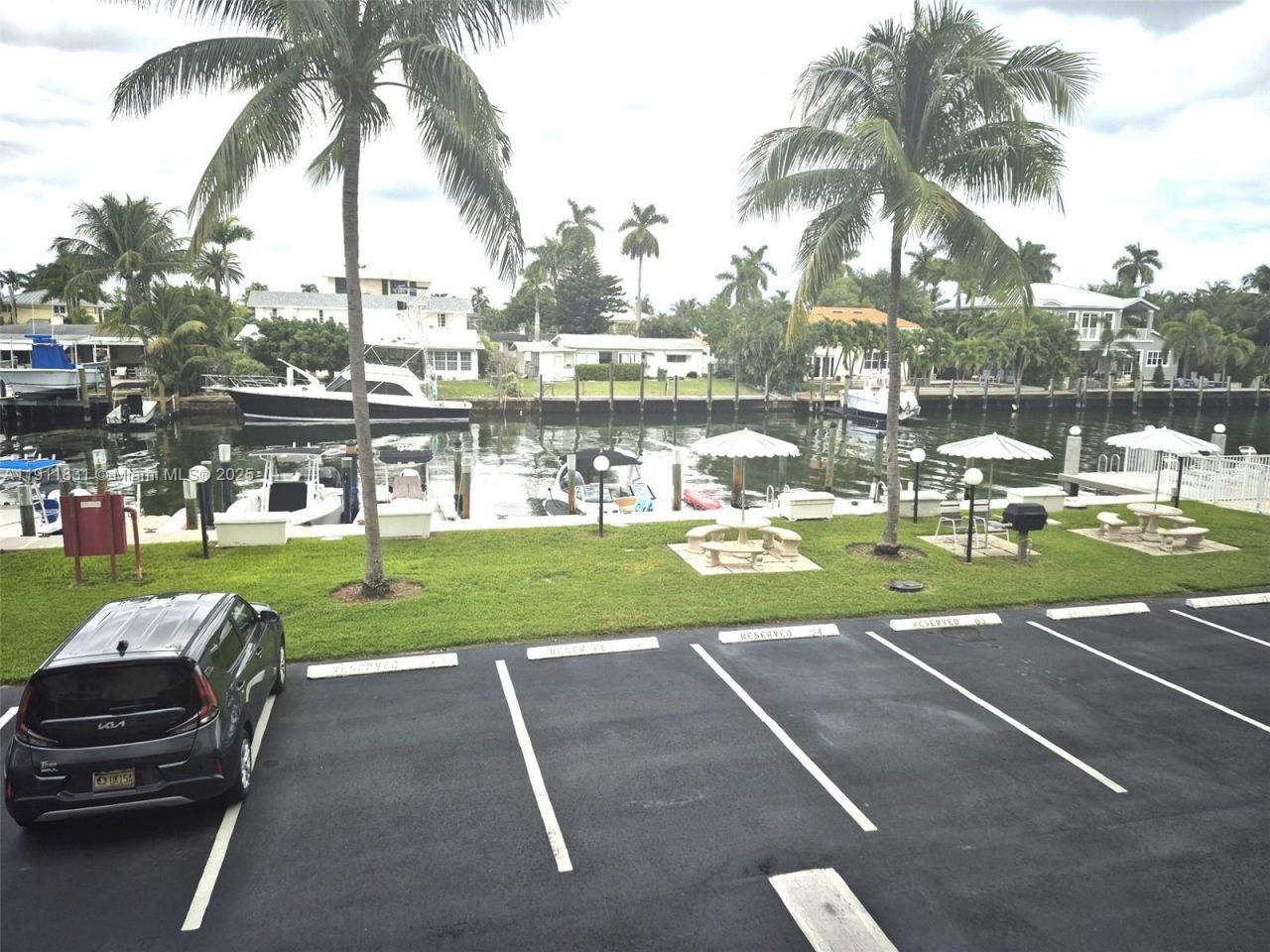 1731 SE 15th St, Unit 205, Fort Lauderdale, FL 33316 Photo