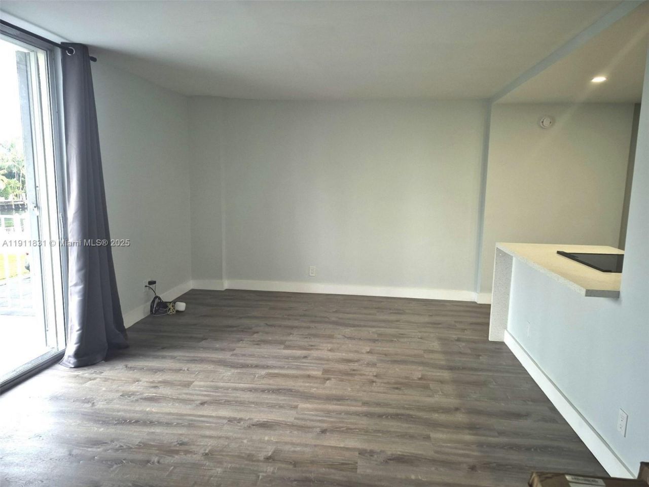 1731 SE 15th St, Unit 205, Fort Lauderdale, FL 33316 Photo