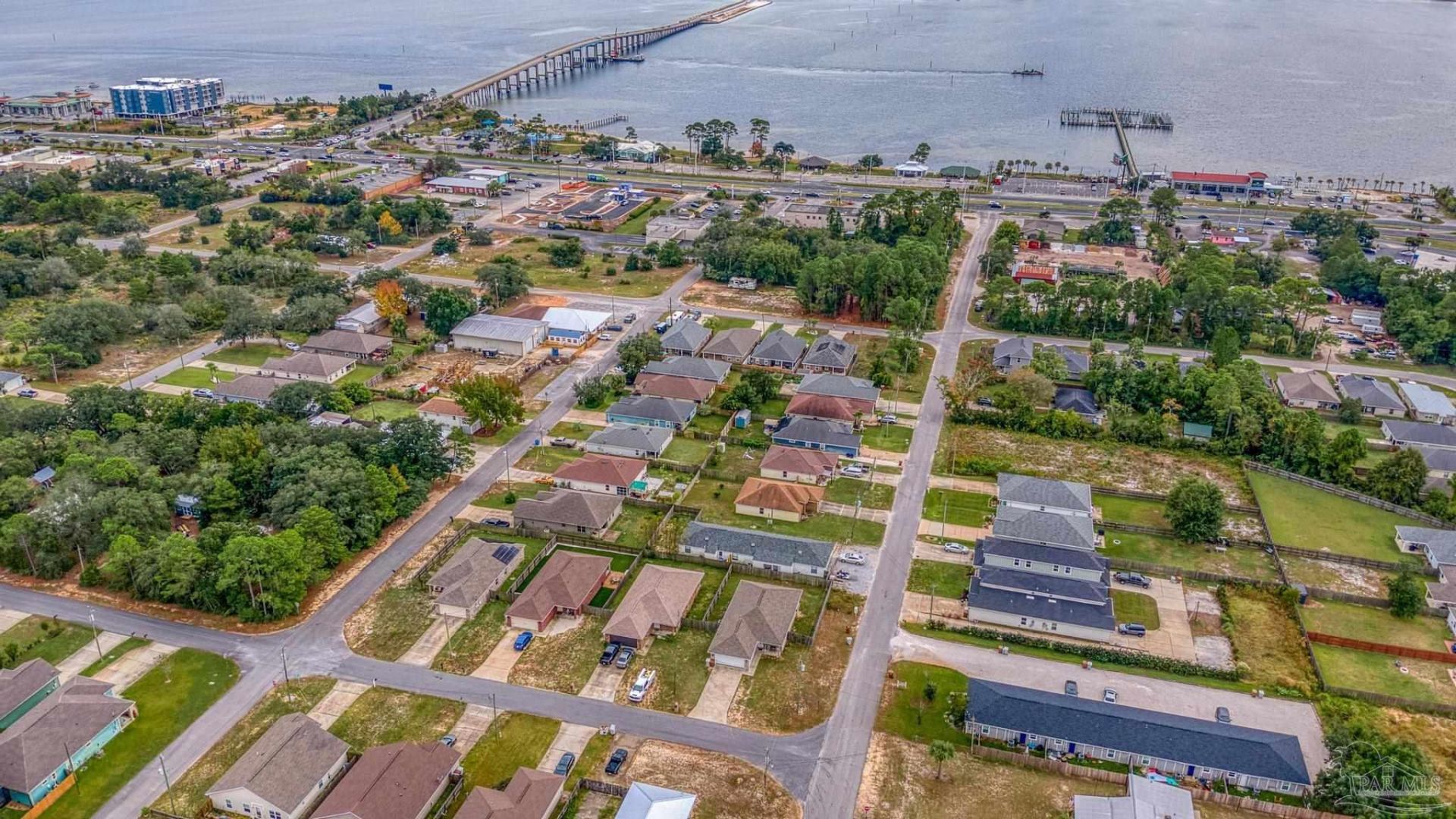 8505 Carlos St, Navarre, FL 32566 Main Photo