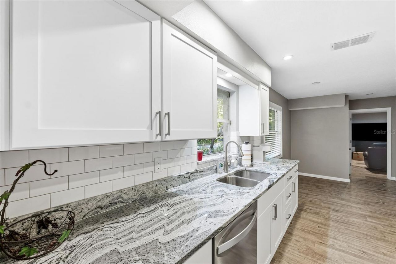 12210 State Street, Tampa, FL 33635 Photo