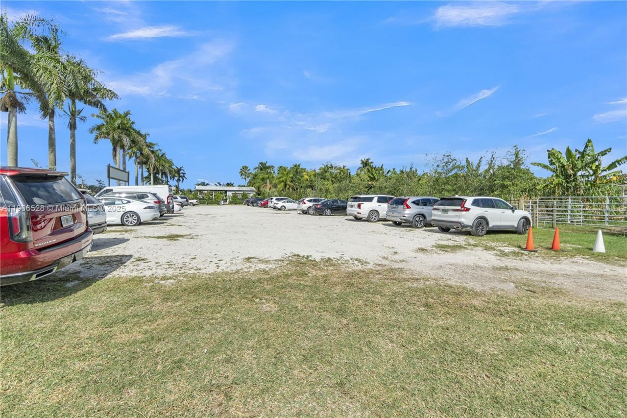 Please Call For Address, Miami, FL 33187 Photo