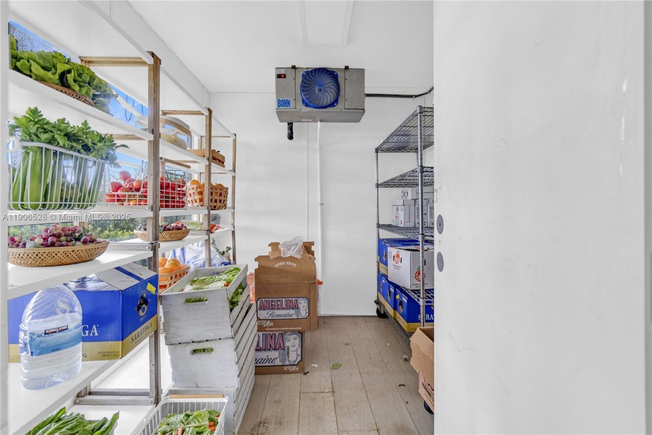 Please Call For Address, Miami, FL 33187 Photo