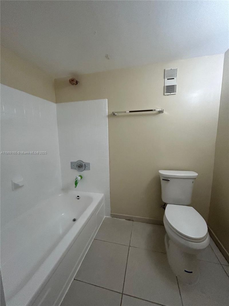 14850 Naranja Lakes Blvd, Unit B1G, Homestead, FL 33032 Photo