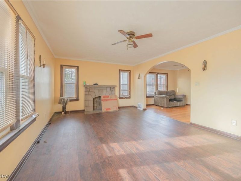 21051 S Lake Shore Boulevard, Euclid, OH 44123 Photo 10