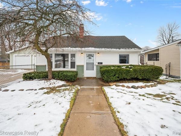 1125 E Commerce Street, Milford Vlg, MI 48381