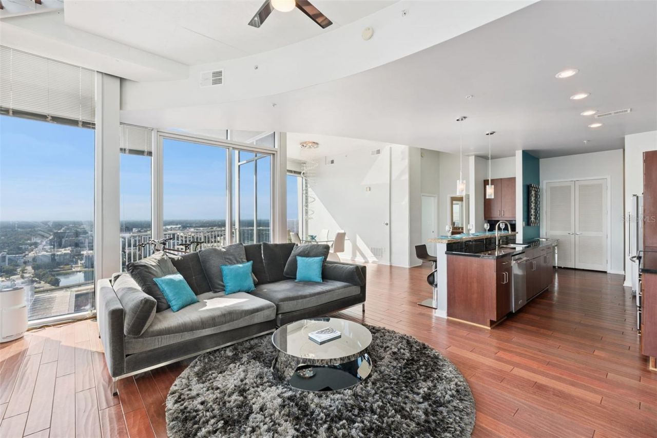155 S Court Avenue, Unit P-2901, Orlando, FL 32801 Photo