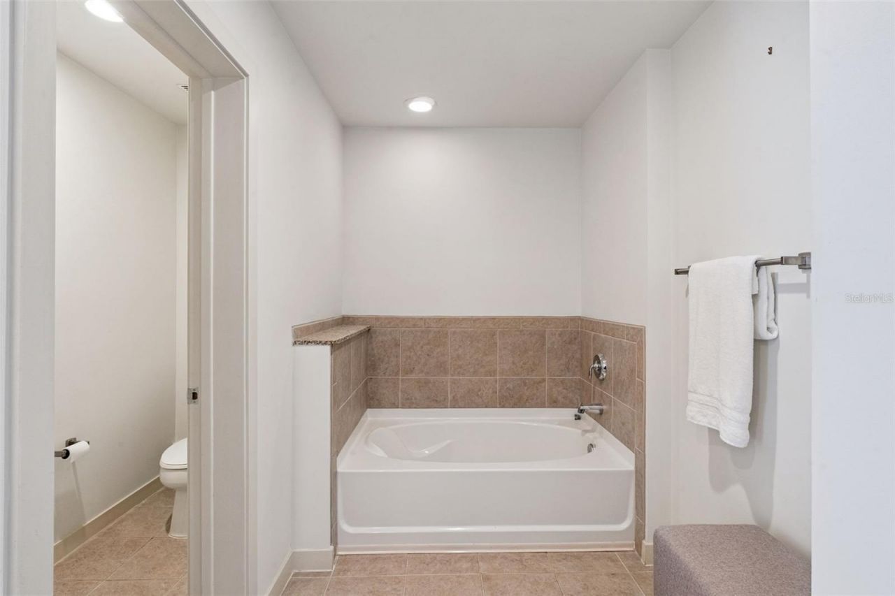 155 S Court Avenue, Unit P-2901, Orlando, FL 32801 Photo