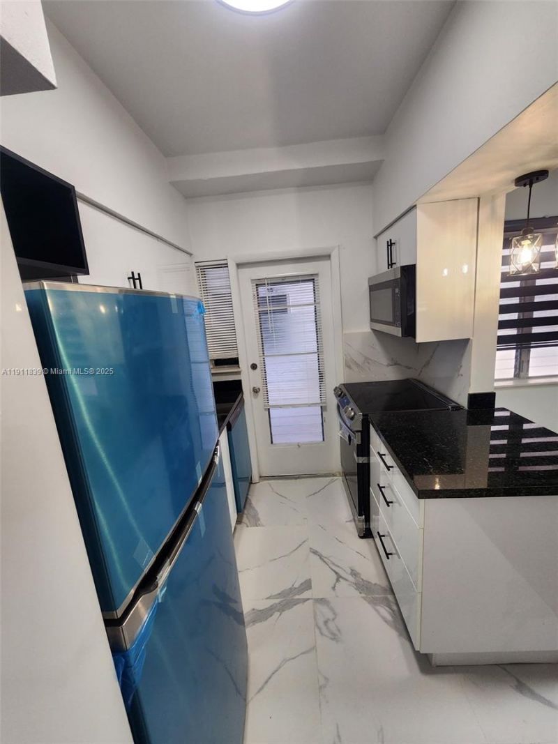 2101 Normandy Dr, Unit 103, Miami Beach, FL 33141 Photo