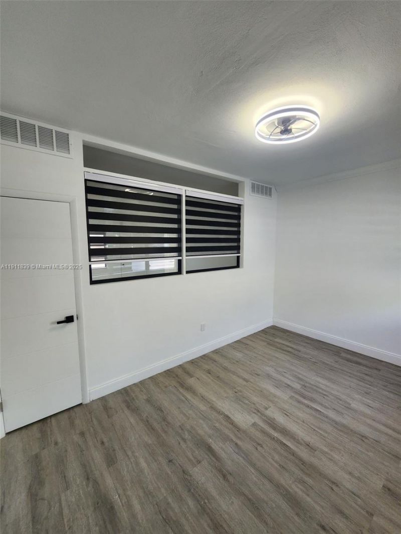 2101 Normandy Dr, Unit 103, Miami Beach, FL 33141 Photo