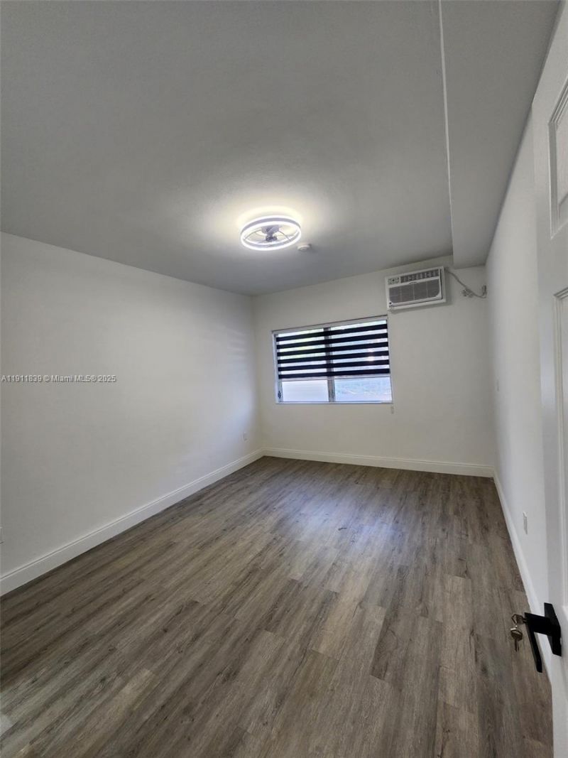 2101 Normandy Dr, Unit 103, Miami Beach, FL 33141 Photo