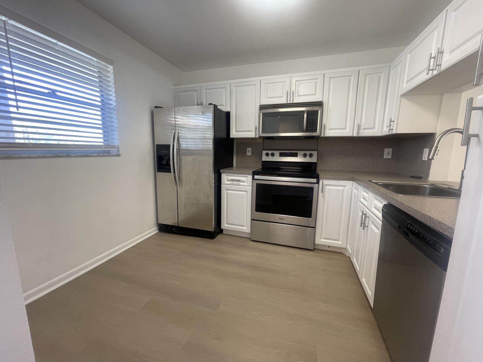 3955 N Nob Hill Road, Unit 202, Sunrise, FL 33351 Photo