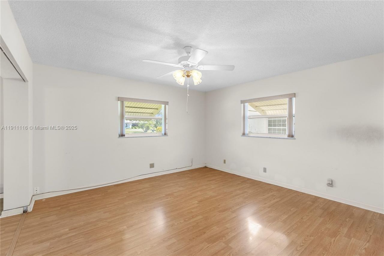 6102 NW 68th Ter, Tamarac, FL 33321 Photo