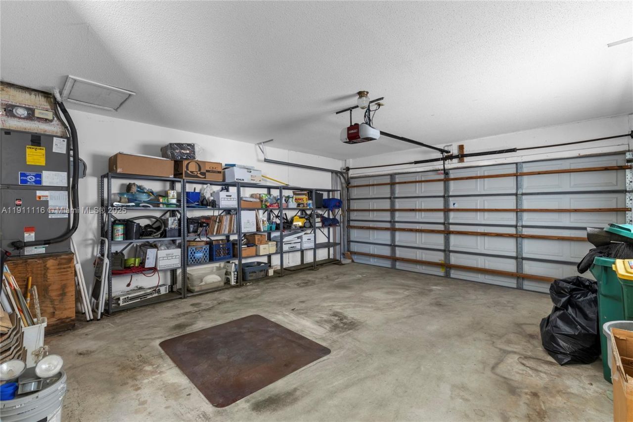 6102 NW 68th Ter, Tamarac, FL 33321 Photo