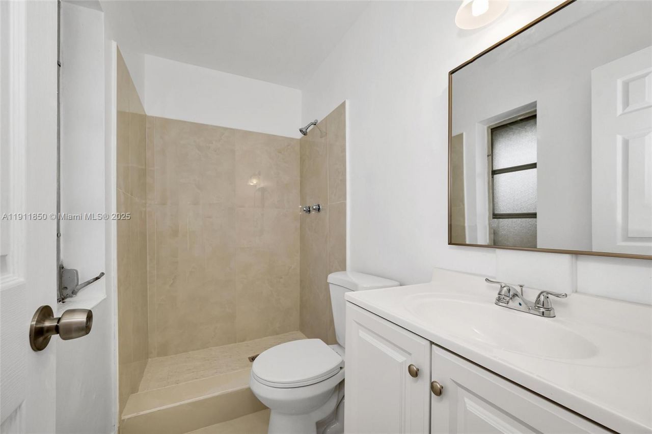 9905 SW 196th St, Cutler Bay, FL 33157 Photo