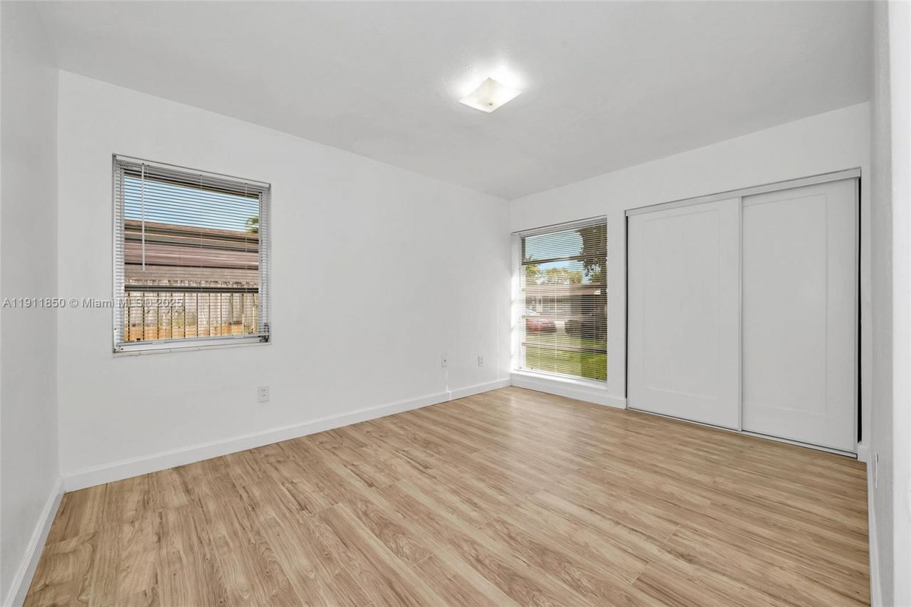 9905 SW 196th St, Cutler Bay, FL 33157 Photo