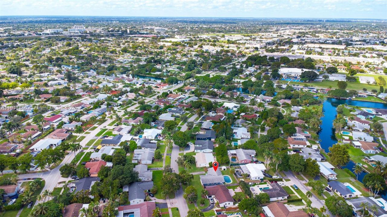 9905 SW 196th St, Cutler Bay, FL 33157 Photo