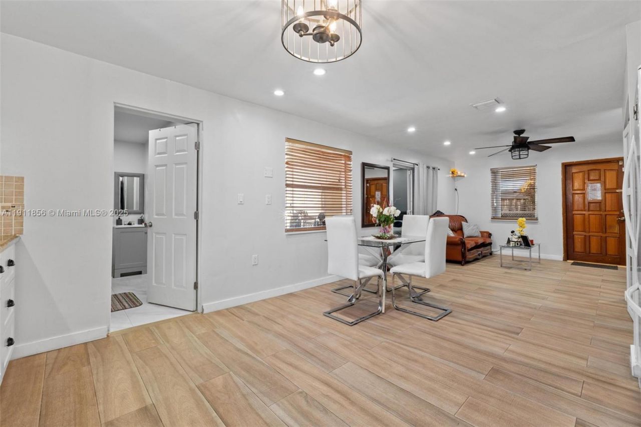 580 E 44th St, Hialeah, FL 33013 Photo