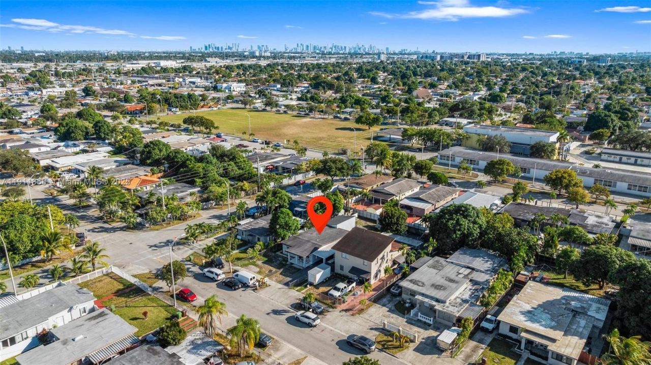 580 E 44th St, Hialeah, FL 33013 Photo