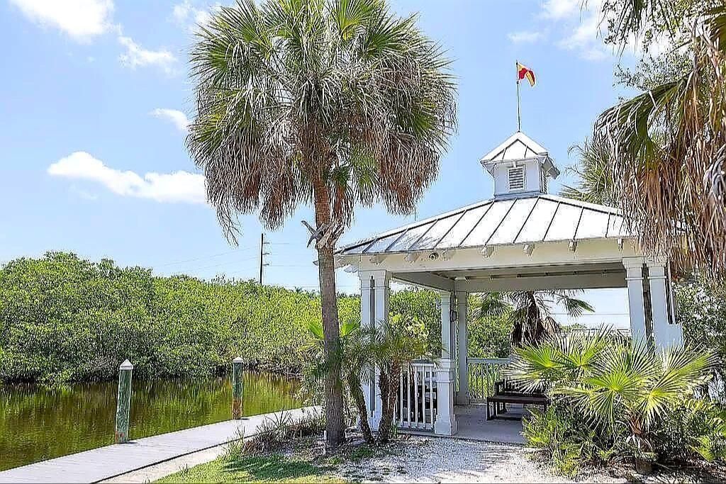 5662 Whitehead Street, Bradenton, FL 34203 Photo