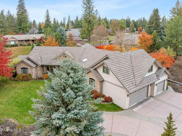 2240 E WOODSTONE DR, Hayden, ID 83835