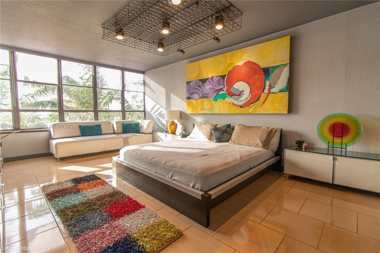 500 Three Islands Blvd, Unit 308, Hallandale Beach, FL 33009 Photo