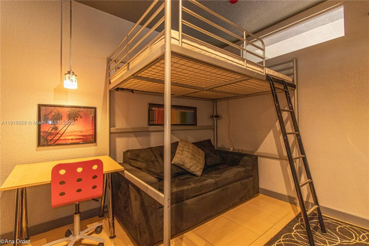 500 Three Islands Blvd, Unit 308, Hallandale Beach, FL 33009 Photo