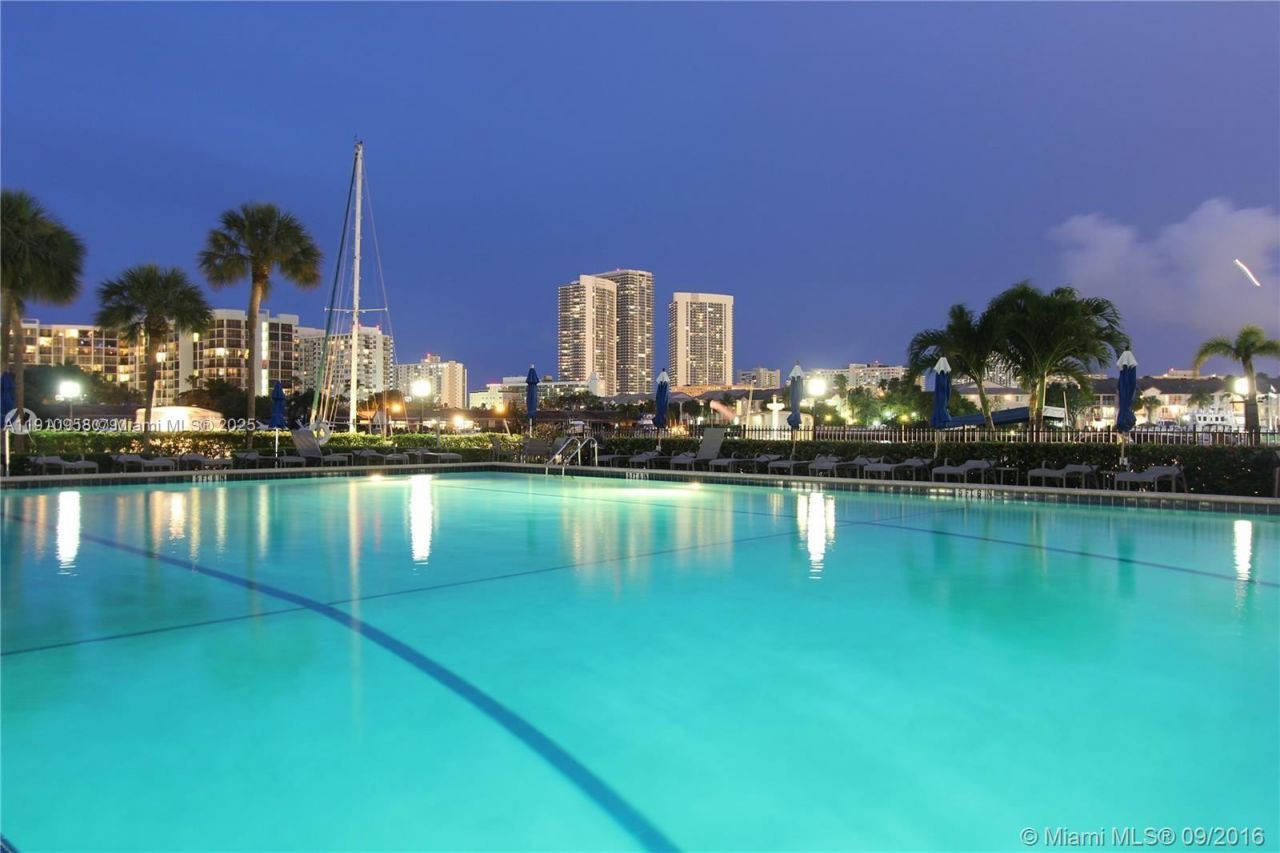 500 Three Islands Blvd, Unit 308, Hallandale Beach, FL 33009 Photo