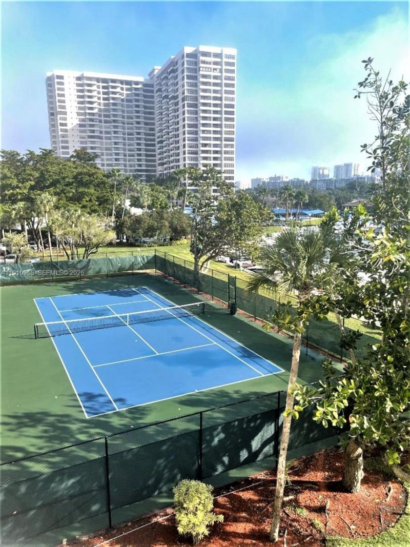 500 Three Islands Blvd, Unit 308, Hallandale Beach, FL 33009 Photo