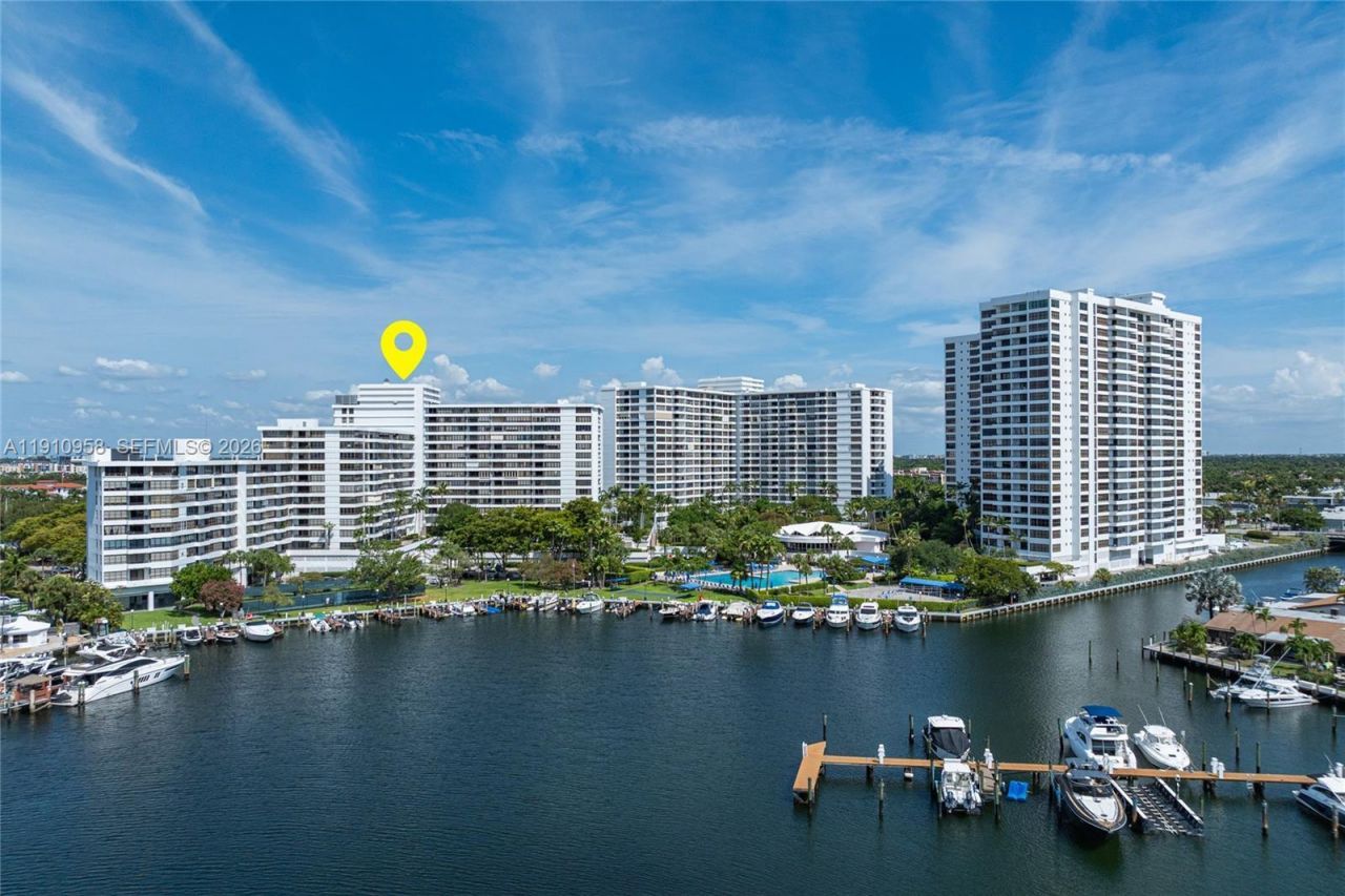 500 Three Islands Blvd, Unit 308, Hallandale Beach, FL 33009 Photo